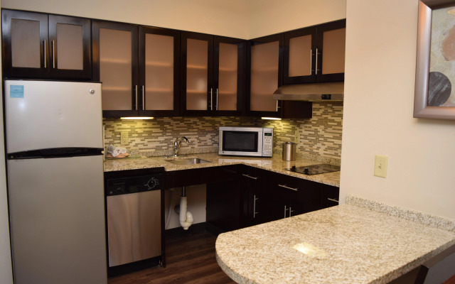 Staybridge Suites Liverpool Syra by IHG