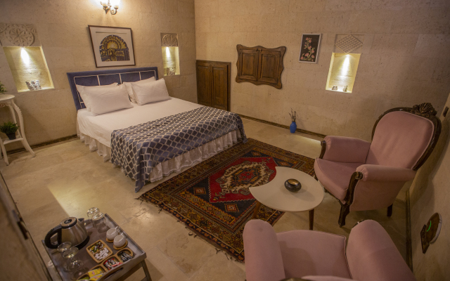 Yaren Cave House