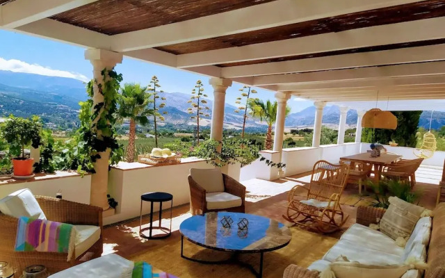Exclusive Finca With Padel Court in Ronda - La Villa Magdalena