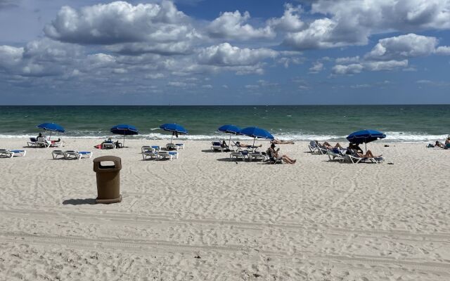 Areia Azul Aparts Miami