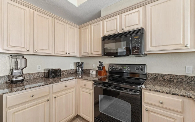 Crystal Shores West 902