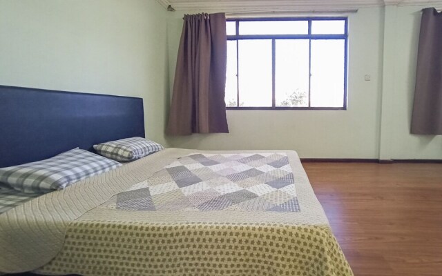 OYO HOME 90241 Villa Home Sibu