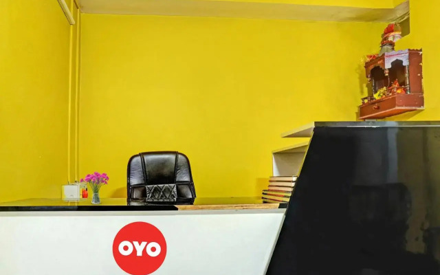 Oyo 703347 Ab Hotel