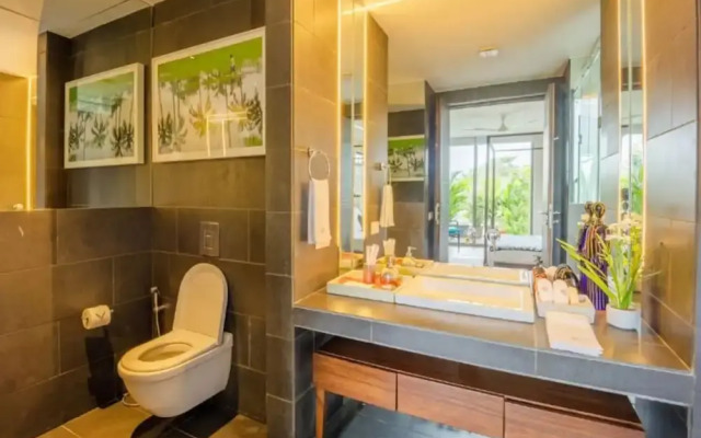 Elara by Hireavilla - 4BR w Infinity Pool Parra