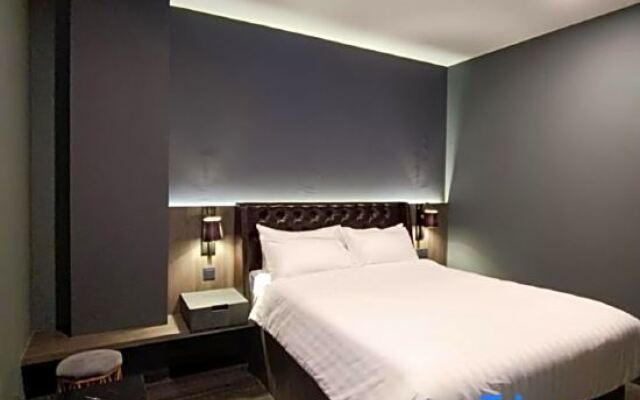 HOTEL JJH - newly opened near BUGIS