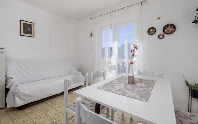 Awesome Apartment in Pag With Wifi and 3 Bedrooms