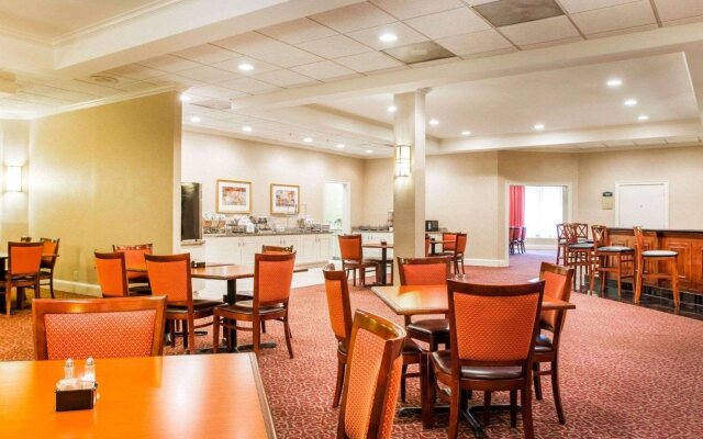 Budgetel Inn & Suites Atlanta