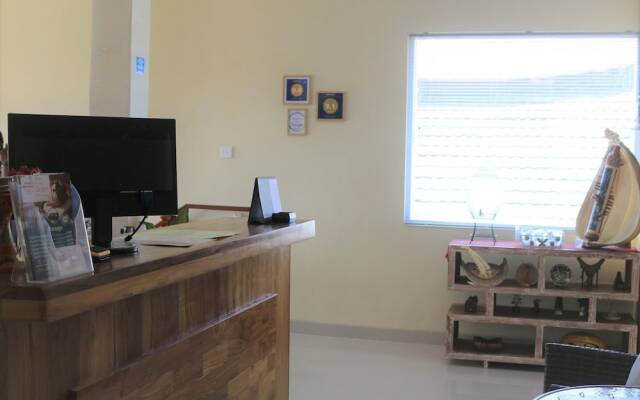Esperanza Luxury Inn Hotel