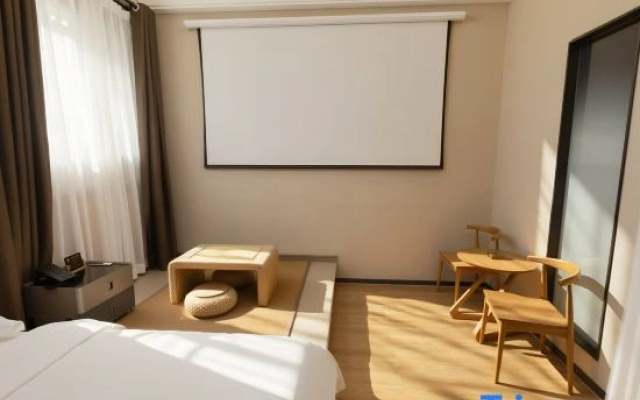 Urba S Hotel (Yili Xinyuan Kaiyuan Food Plaza Branch)