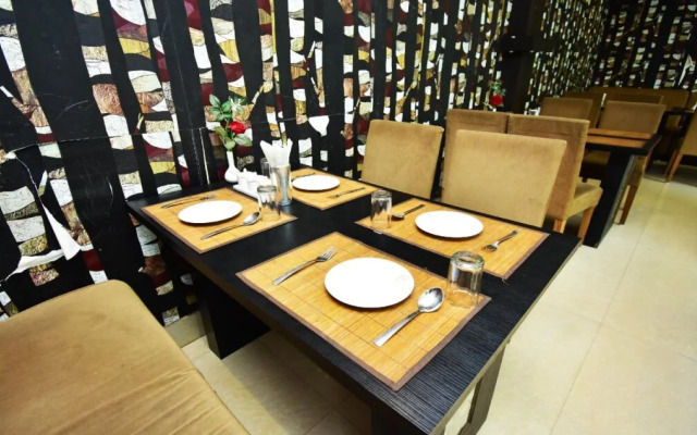 OYO 17111 Hotel Pritika