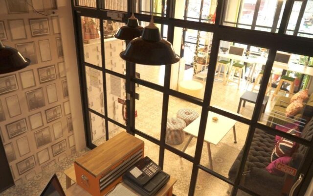 Water Lily Hostel (วอเตอร์ ลิลลี่ โฮสเทล)