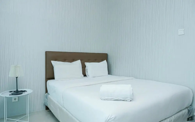 New Furnished and Comfortable Studio Woodland Park Apartment