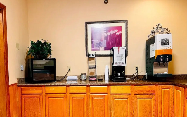The Best Inn & Suites