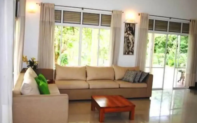 The Kings Villa