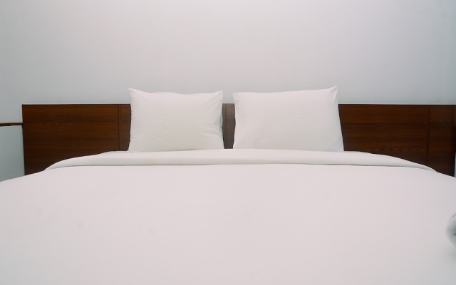 Cozy and Minimalist Studio Patraland Urbano Apartment near Bekasi Station – Guest Rooms – Bekasi