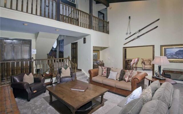 Sunburst Residence 5 Bedrooms 3.5 Bathrooms Home