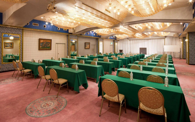 New Osaka Hotel