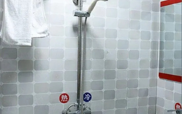 Wuhu Tianshun Express Hotel