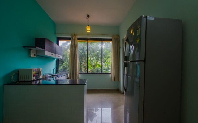 OYO 17028 Hotel Aviva Residency