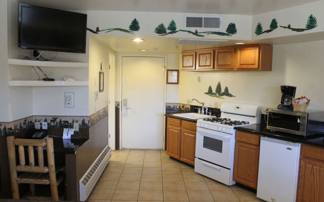Rodeway Inn & Suites Fireside Lodge