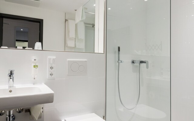 FourSide Plaza Hotel Trier, Trademark Collection by Wyndham