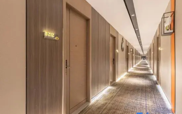 Ease Yue Hotel (Jingdezhen Ceramic Art Avenue Taoxichuan)