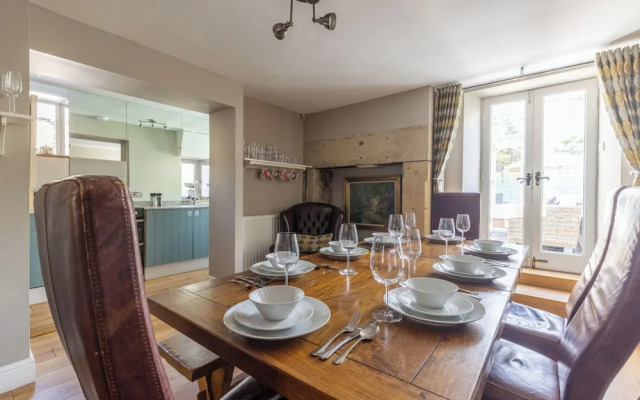 Village House - North East Escapes