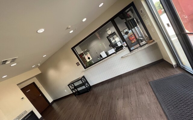 Regency INN & Suites