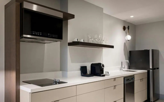 HALL Park Hotel, Autograph Collection