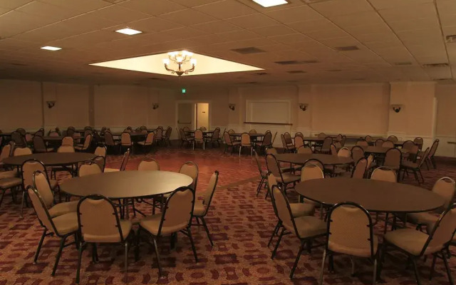 Rodeway Inn And Suites - Cobleskill