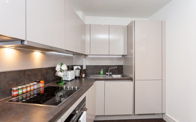 Lovely Modern 1 Bed Flat in Dalston Junction
