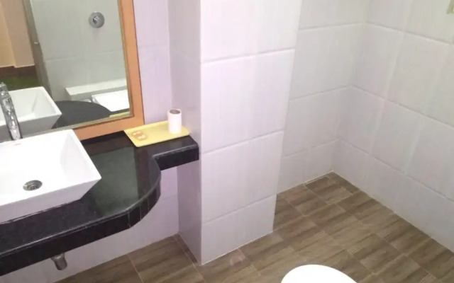 ADB Rooms Hotel Surabhi International,Varanasi