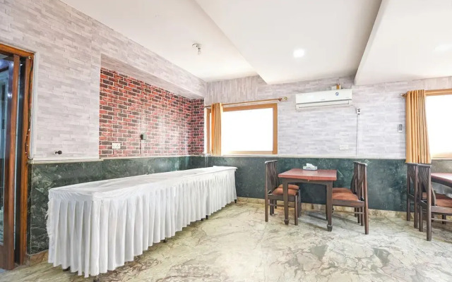 Fabhotel Prime The Everest 30