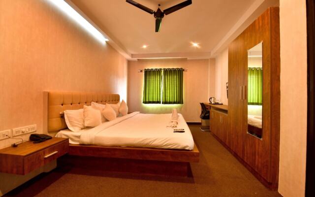 Vera by Bisque Brookefield