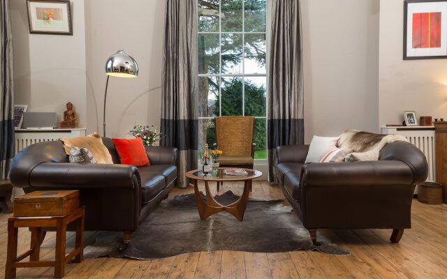 Ravenhurst Bed and Breakfast