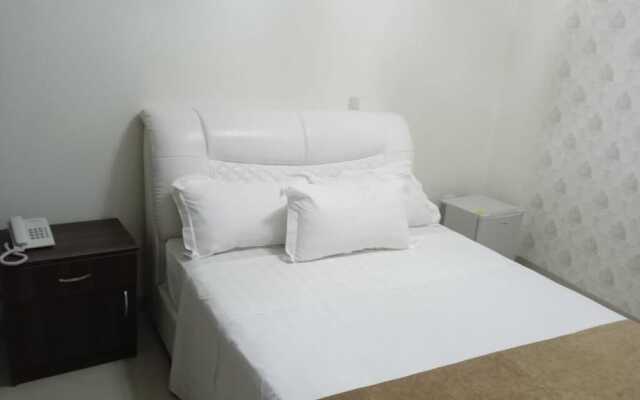 Joneya Hotel