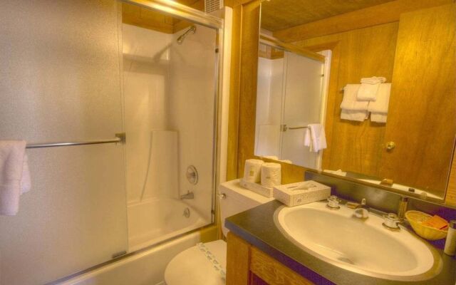 Woodys Clubhouse by Lake Tahoe Accommodations