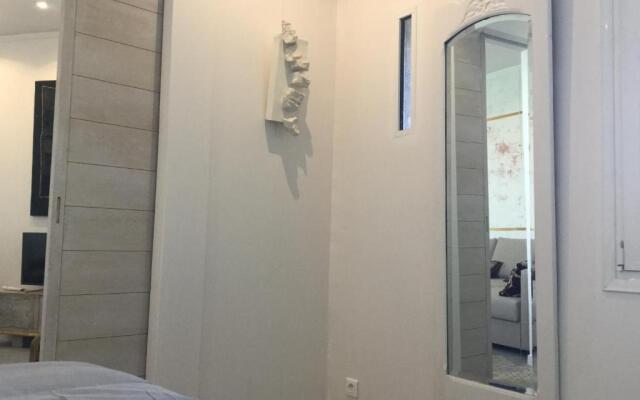 Cabanon Marseillais 45 m2 sur l'eau à Malmousque