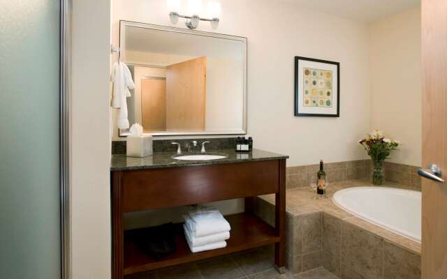 Best Western Plus Philadelphia Airport S. At Widener Univ.