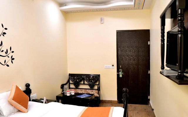 Hotel Grande Residency