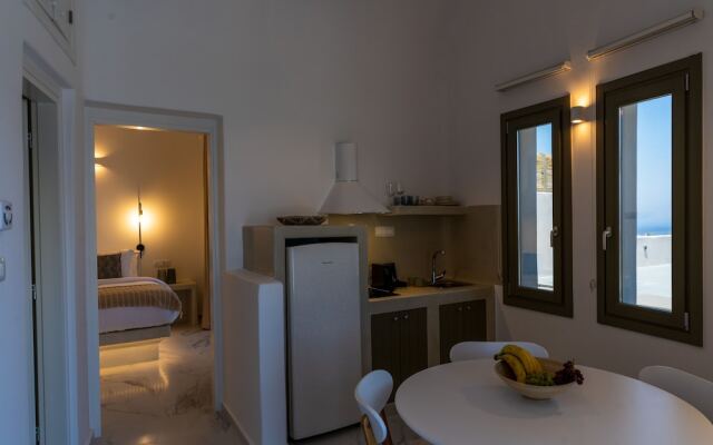 Lavadoze Luxury Suites - Adults only