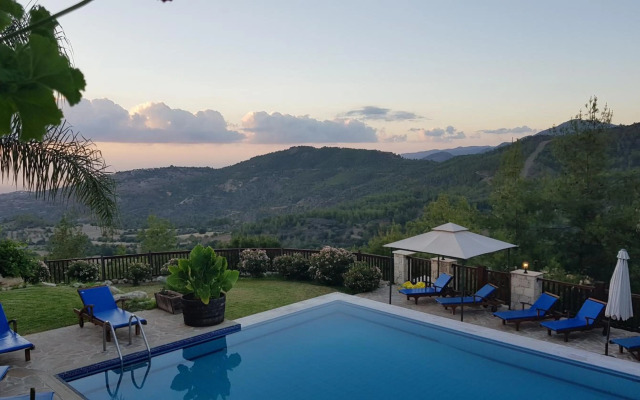 Demetriou Paradisos Hills