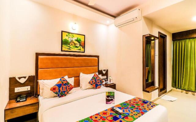 FabHotel Admiral, Marol