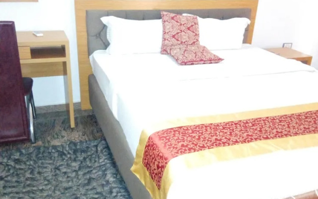 Laurintin Rose Hotel