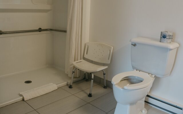 Golden Village Lodge