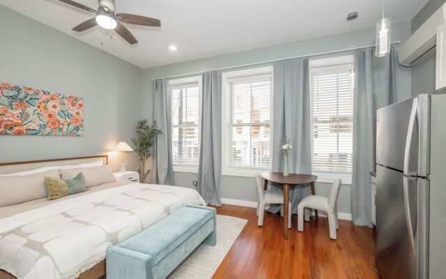 Findlay Market Suite 2