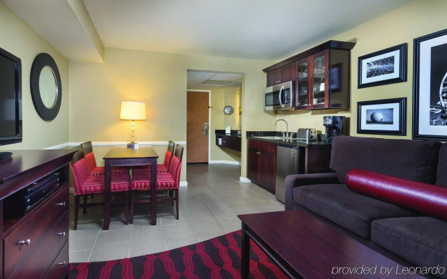 Peacock Suites