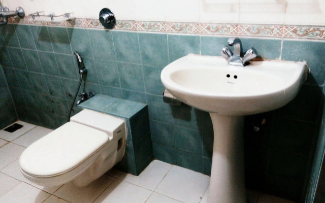 Rishon Suite