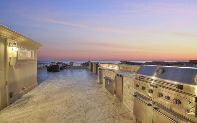 Vista del Mare by Five Star Properties