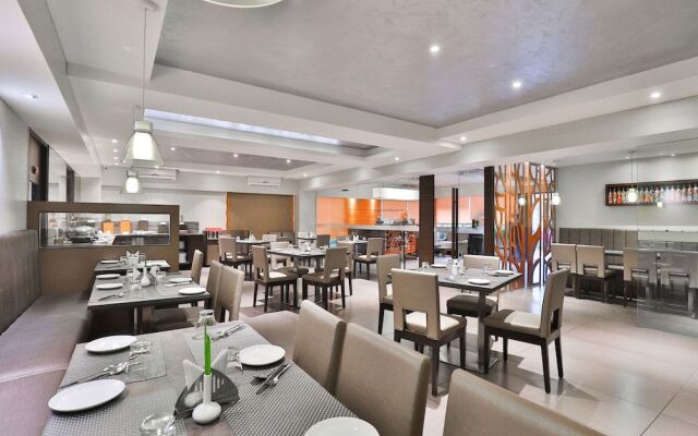 OYO Townhouse 740 Hotel Swastik
